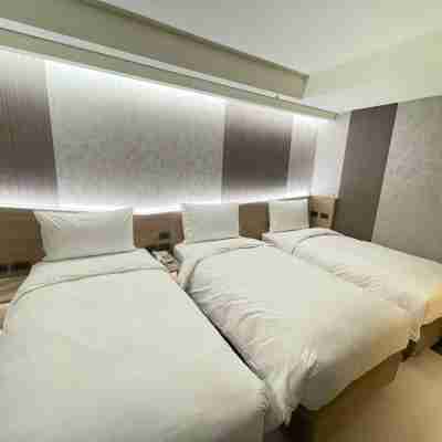 Shin-Shih Hotel Rooms