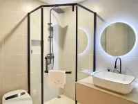 光致·拾鎏雲端江景電競酒店 - 電競