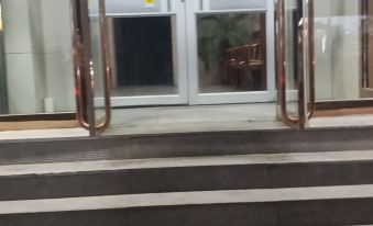 Tieling Traffic Hotel