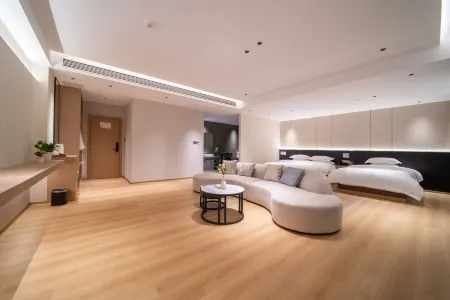 Luodian Mucheng · Banshan Hotel (Luodian Mingzhu Square Branch)