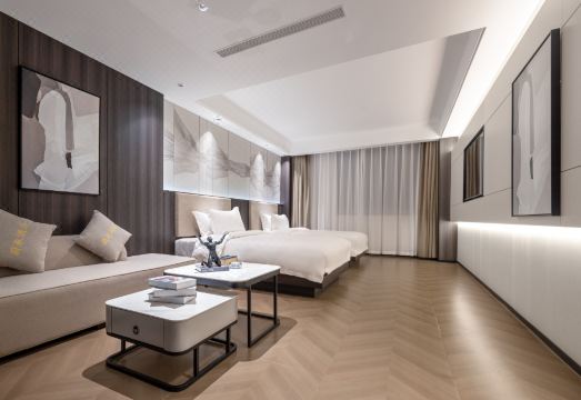 호텔 객실 내부 전경