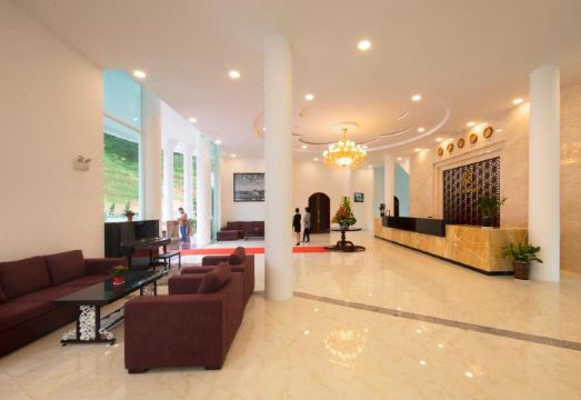 Dalat Wonder  Resort Over view