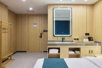 Ouyin Hotel (Yongning Park Wuyue Shopping) Hotels near Taizhou West railway station