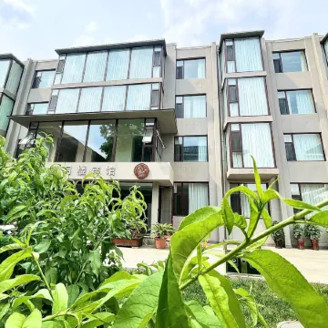 Zhangjiakou Deyuelou Hotel Отели рядом с достопримечательностью «Народная больница в Цзянчжоу, Цзянчжоу»