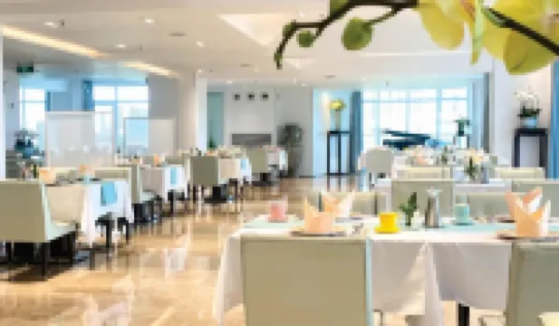 中山東方海悦酒店（興中廣場華髮商都店）