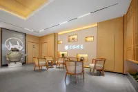 Tmall Elf Hotel (Wanda Branch, Licang District, Qingdao)