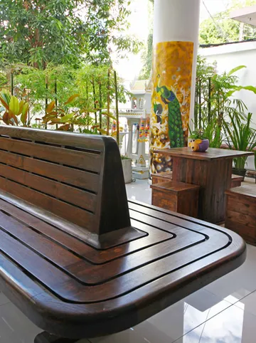 รูปภาพของเจด ทาวเวอร์