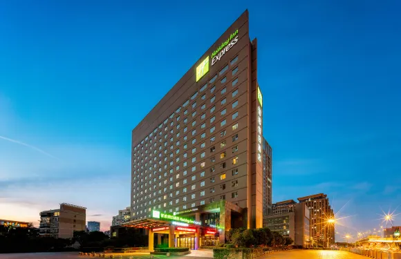 合肥政務區智選假日酒店