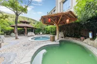 Jianmenguan International Hot Spring Hotel - Hot Springs