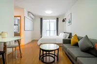 Chengmei Apartment (Zhenjiang Dagang South High-speed Railway Station Hudie Plaza Branch) - พร้อมระเบียง