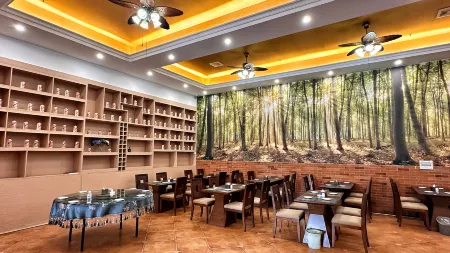 Gengma Mengding Liya Hotel