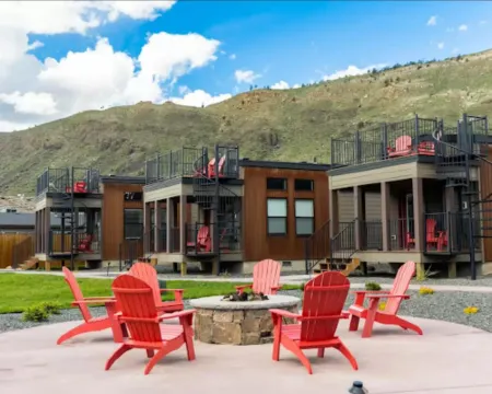 Ridgeline Hotel at Yellowstone, Ascend Hotel Collection Hotels in Gardiner