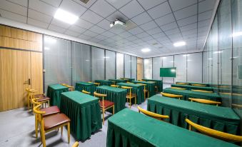 Qingdao Xiangxie Qingju Boutique Hotel