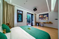 Nanxi Bieyuan · Balcony Ancient City View · Smart AV Chinese Inn (Chuxiong Yi Ancient Town)