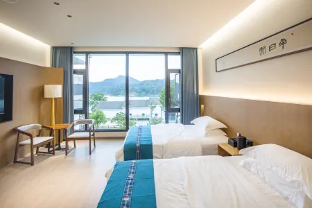 Tingfeng Yinhu · Life Boutique Design Leisure Resort Hotel (Dajinhu)