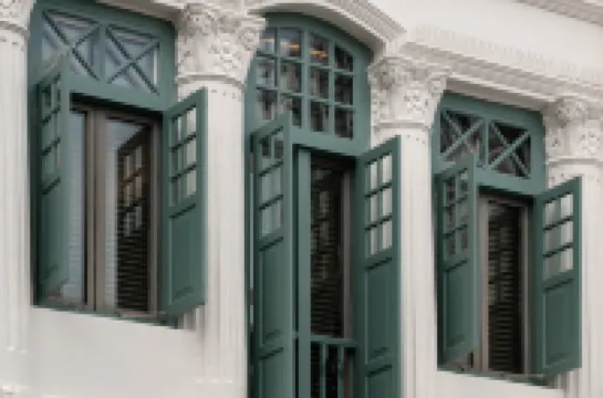 Claude Hotel - Newly renovated Hotels near Hong Lim Park