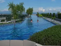 แอสตร้า สกาย ริเวอร์ บาย ฟาง - สระว่ายน้ำแบบอินฟินิตี้