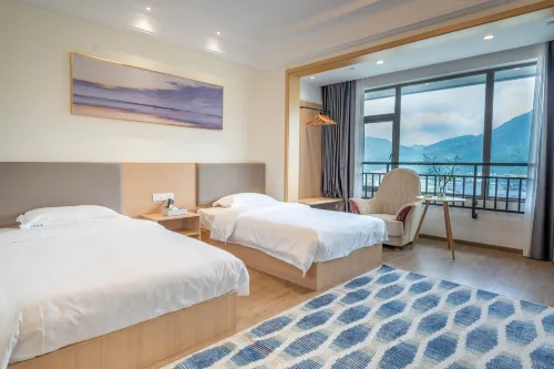 Min Hou Rivertown Hotel