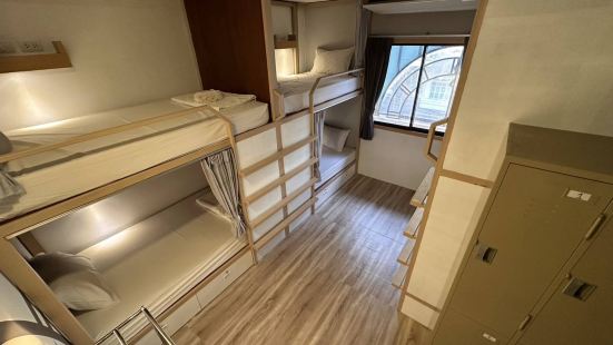 Terminal 58 Hostel at Town