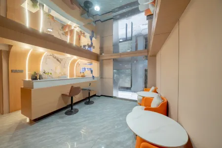 Weiyue International Apartment (Sun Yat-sen Memorial Hospital Yide Road Subway Station) Отели рядом с достопримечательностью «Laodian Museum»