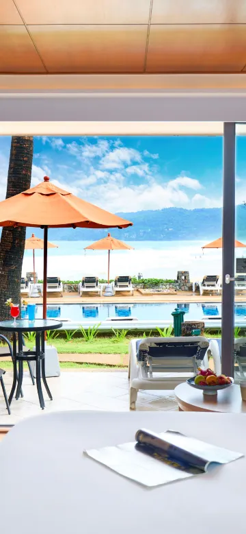 ห้องดีลักซ์สระว่ายน้ำ