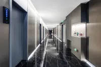 i Electronic Sports Hotel (Guiyang North Railway Station)
