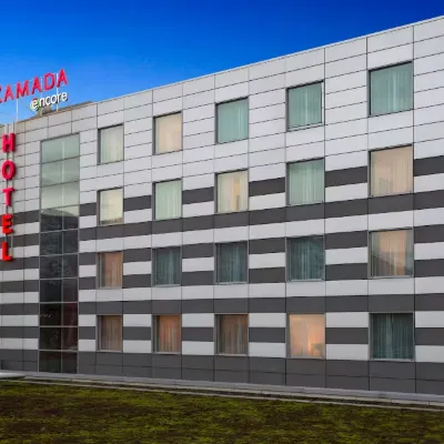 Ramada Encore by Wyndham Geneva Hoteles cerca de Museo Philippe Patek