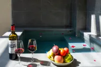 Rongyue Garden Hot Spring Homestay (Wenxing Tower Branch) - bar