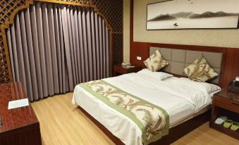 Palm Island Holiday Hotel