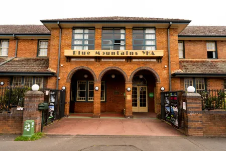 YHA Blue Mountains Katoomba Отели в г. Катумба