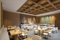 Semi-Mountain Cloud Residence Hotels in Xinyi