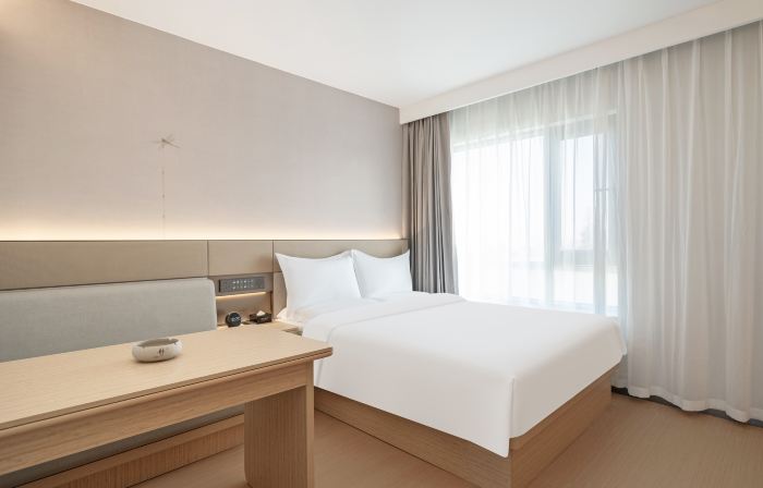 Geli Hotel Taizhou Xinghua Chang'an Middle Road Bazhiqiao Square Branch