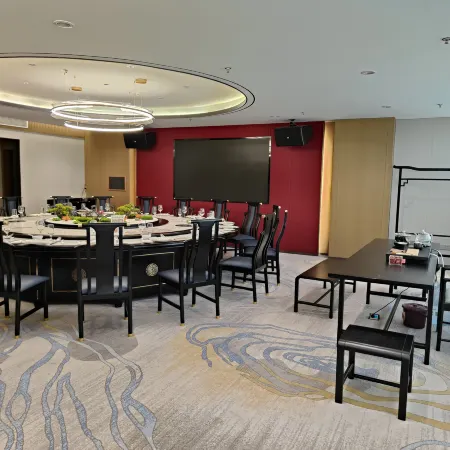 Jinjiang Yuewan Spa Hotel