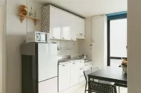 Full House/Hongdae Entrance Sta.Exit 7. Party room. Big House. Two Rooms. Hotels near مطار غيمبو الدولي