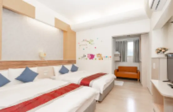 Flying Sun & Moon B&B