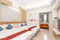 Flying Sun & Moon B&B