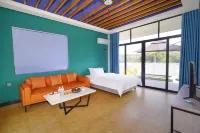 Guigang Tonggu Bay Hot Spring Resort Hotel - balcony