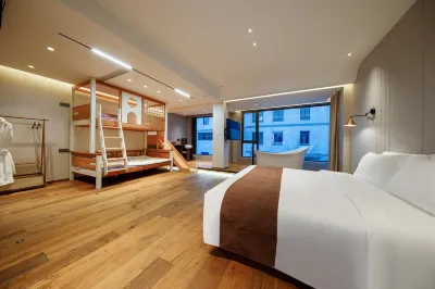 Floral Hotel·Delia Edge Homestay 푸롱 사원 찻집 주변 호텔