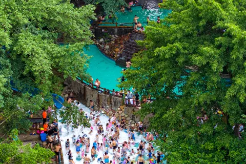 어메이산 핫 스프링 호텔