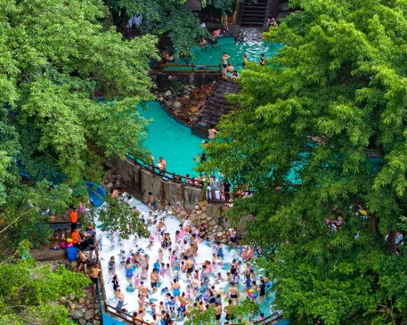 Emei Mountain Hot Spring Hotel Hotels in Emeishan City