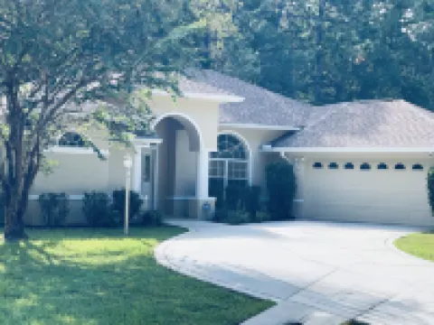 Cozy, Private Home Close to the I95 Exit 284