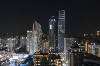 Chongqing Changliu · s High altitude Viewing Hotel (Guanyinqiao Pedestrian Street Branch) Hotels near Chongqing North Railway Station