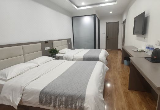 Youjia Business Hotel