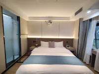 Yifeng Hotel (Bijie High-Speed Railway Station Feixiong Airport) - Esports