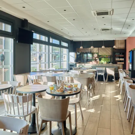 B&B Hotel Paris Meudon Vélizy