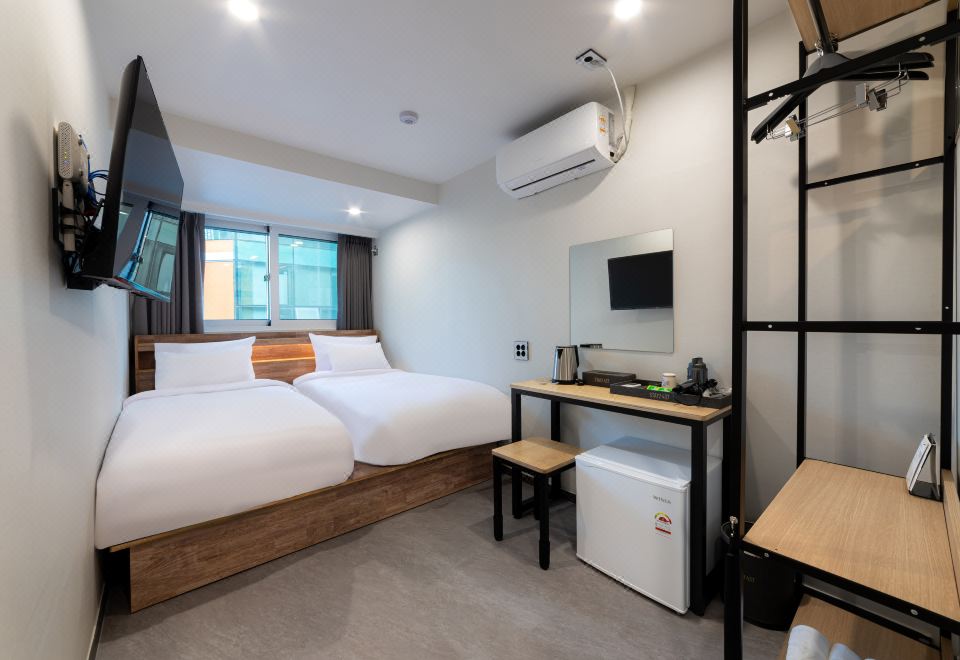 2. 스테이즈437 ..