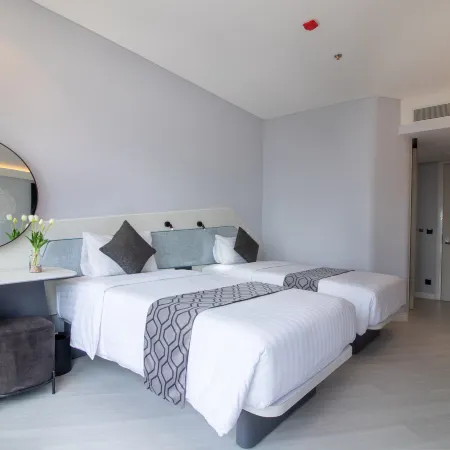 Queensland Hotel Bangkok