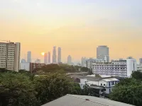 諾富特雅加達西基尼酒店 鄰近铭登区的酒店