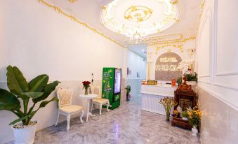 Phu Gia Hotel 2160 Huynh Tan Phat