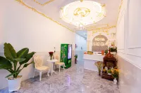 Phú Gia Hotel 2160 Huỳnh Tấn Phát Các khách sạn ở Cần Giuộc